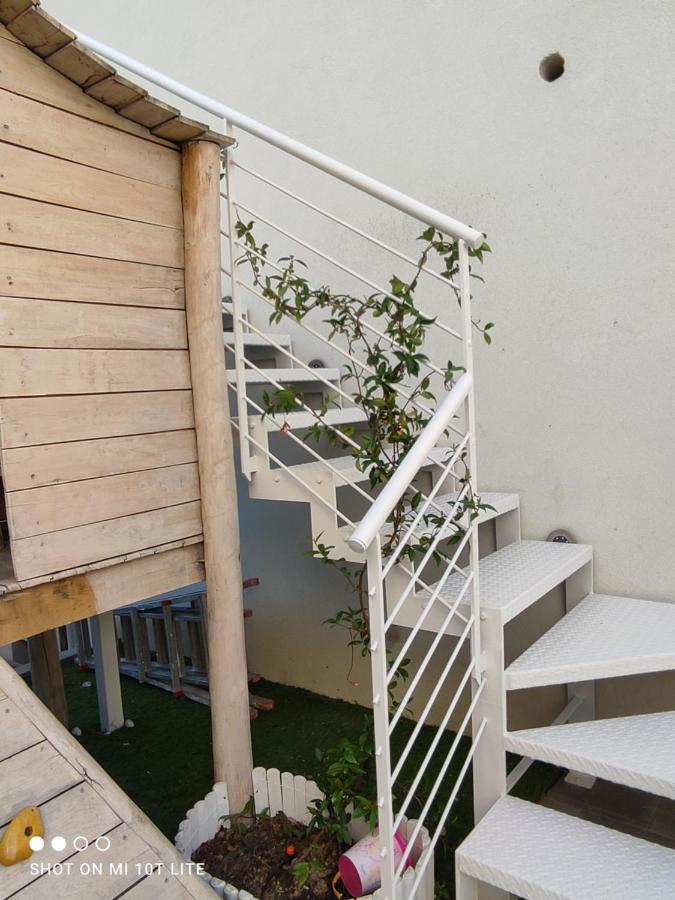 Appartamento Spotorno Con Ampio Terrazzo Attrezzato Anche Con Angolo Cottura Exterior foto