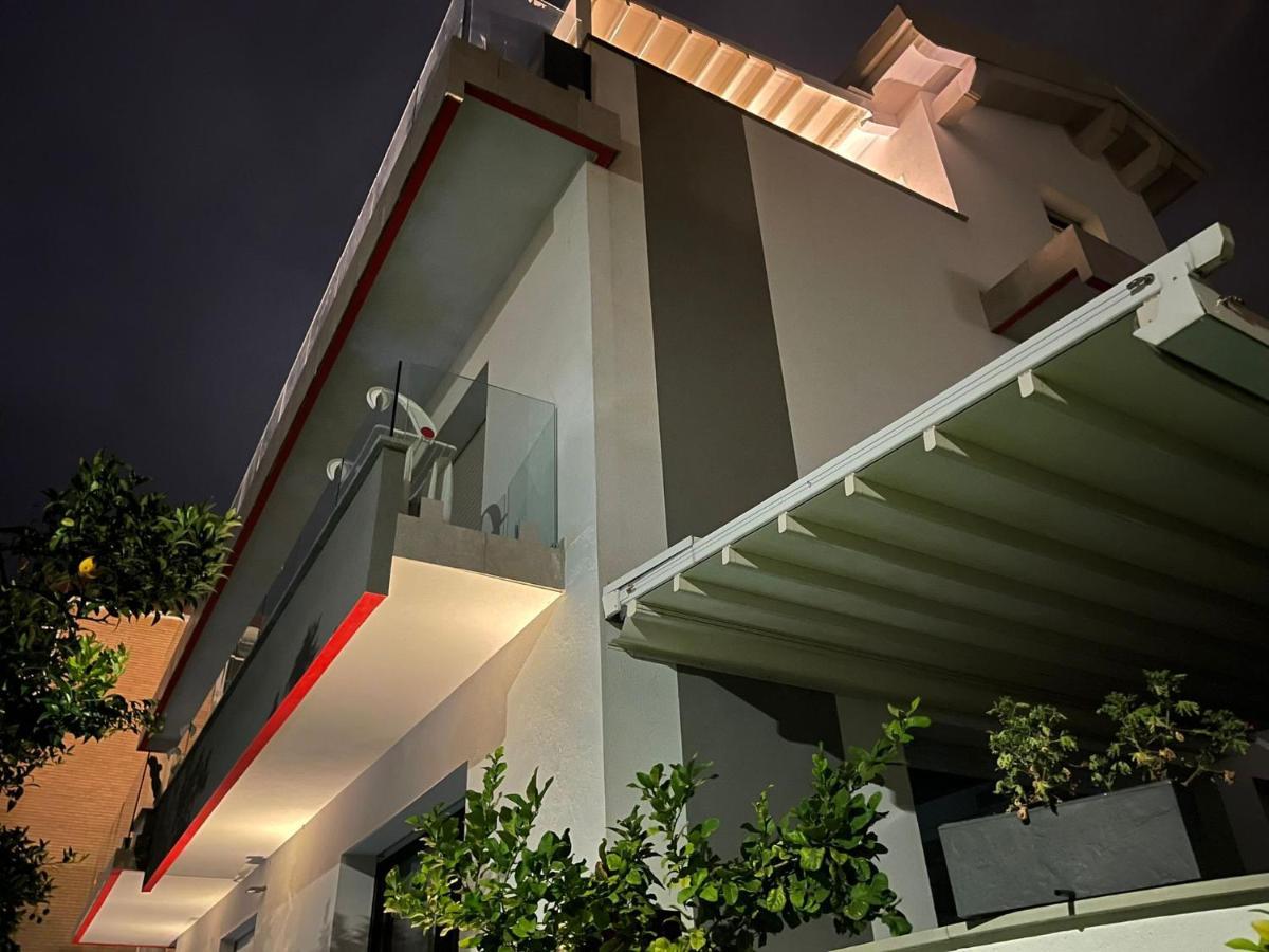 Appartamento Spotorno Con Ampio Terrazzo Attrezzato Anche Con Angolo Cottura Exterior foto