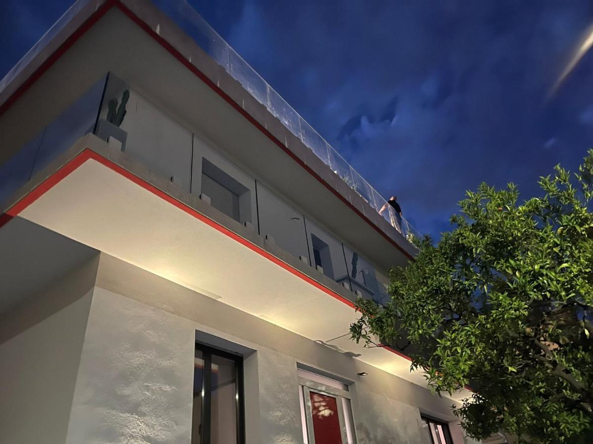 Appartamento Spotorno Con Ampio Terrazzo Attrezzato Anche Con Angolo Cottura Exterior foto