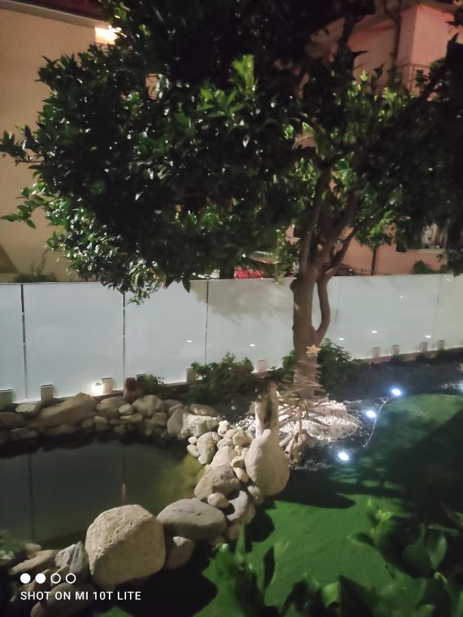 Appartamento Spotorno Con Ampio Terrazzo Attrezzato Anche Con Angolo Cottura Exterior foto