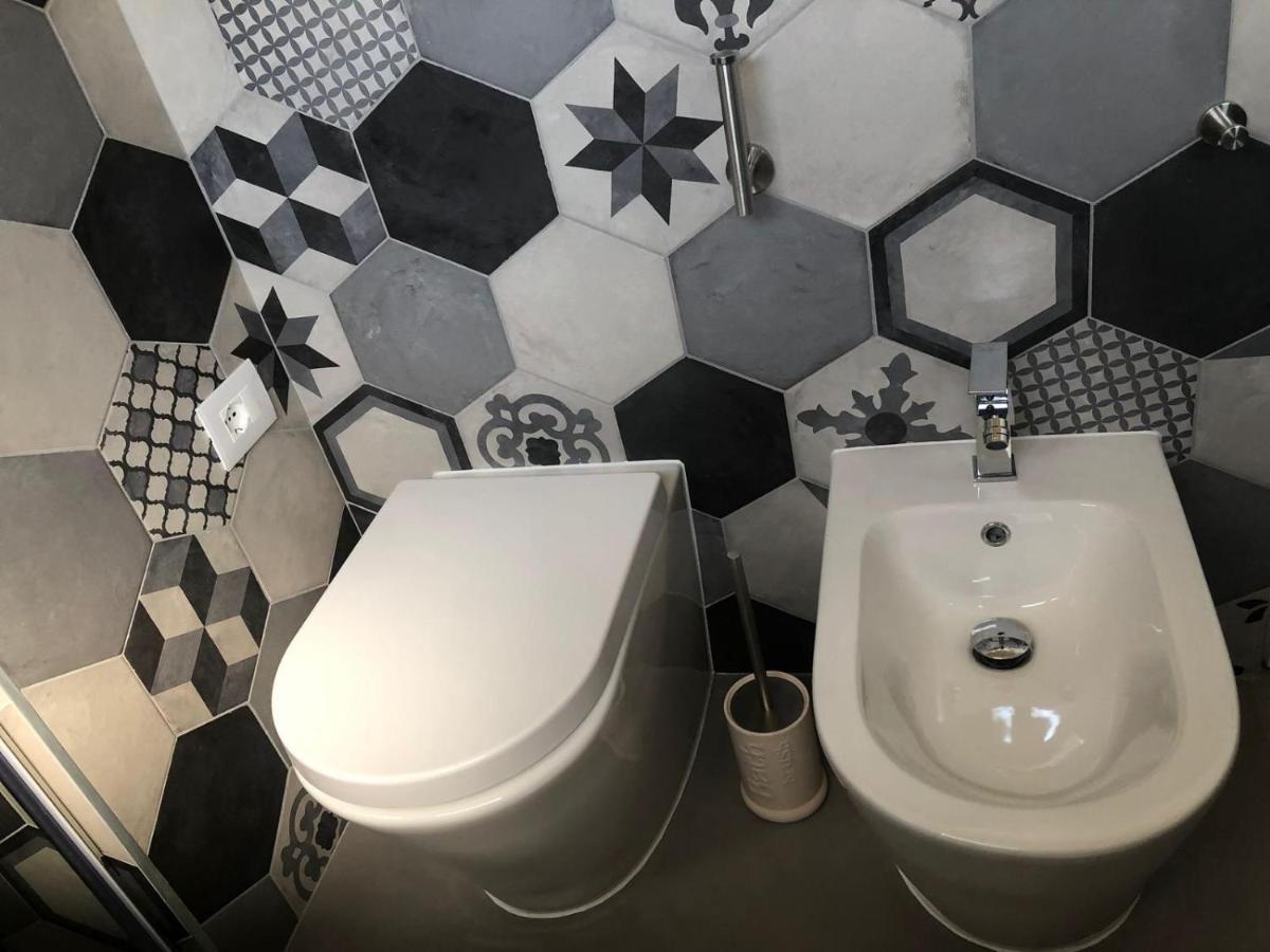 Appartamento Spotorno Con Ampio Terrazzo Attrezzato Anche Con Angolo Cottura Exterior foto