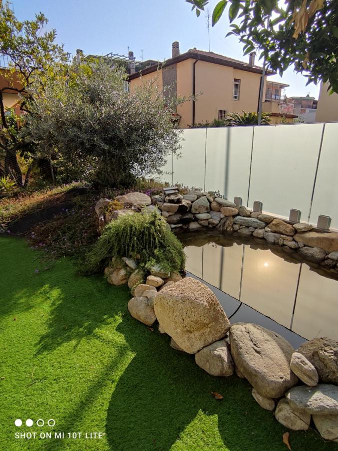 Appartamento Spotorno Con Ampio Terrazzo Attrezzato Anche Con Angolo Cottura Exterior foto