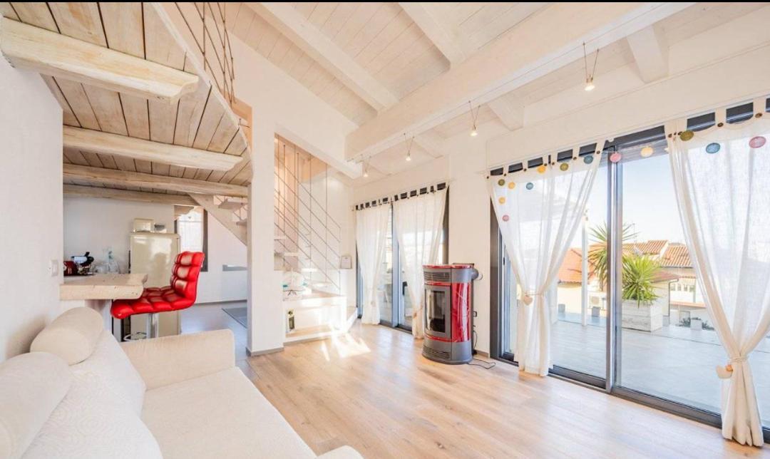 Appartamento Spotorno Con Ampio Terrazzo Attrezzato Anche Con Angolo Cottura Exterior foto